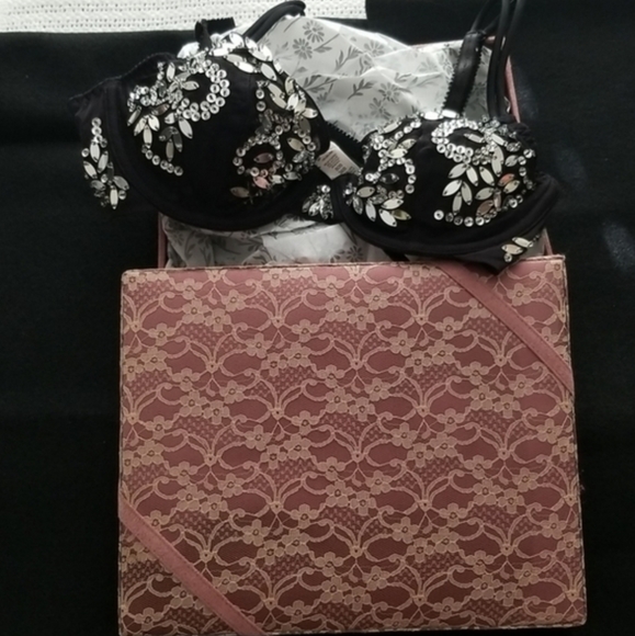 💕VINTAGE VICTORIA SECRET SEQUENCE BRA💕 - Picture 4 of 9